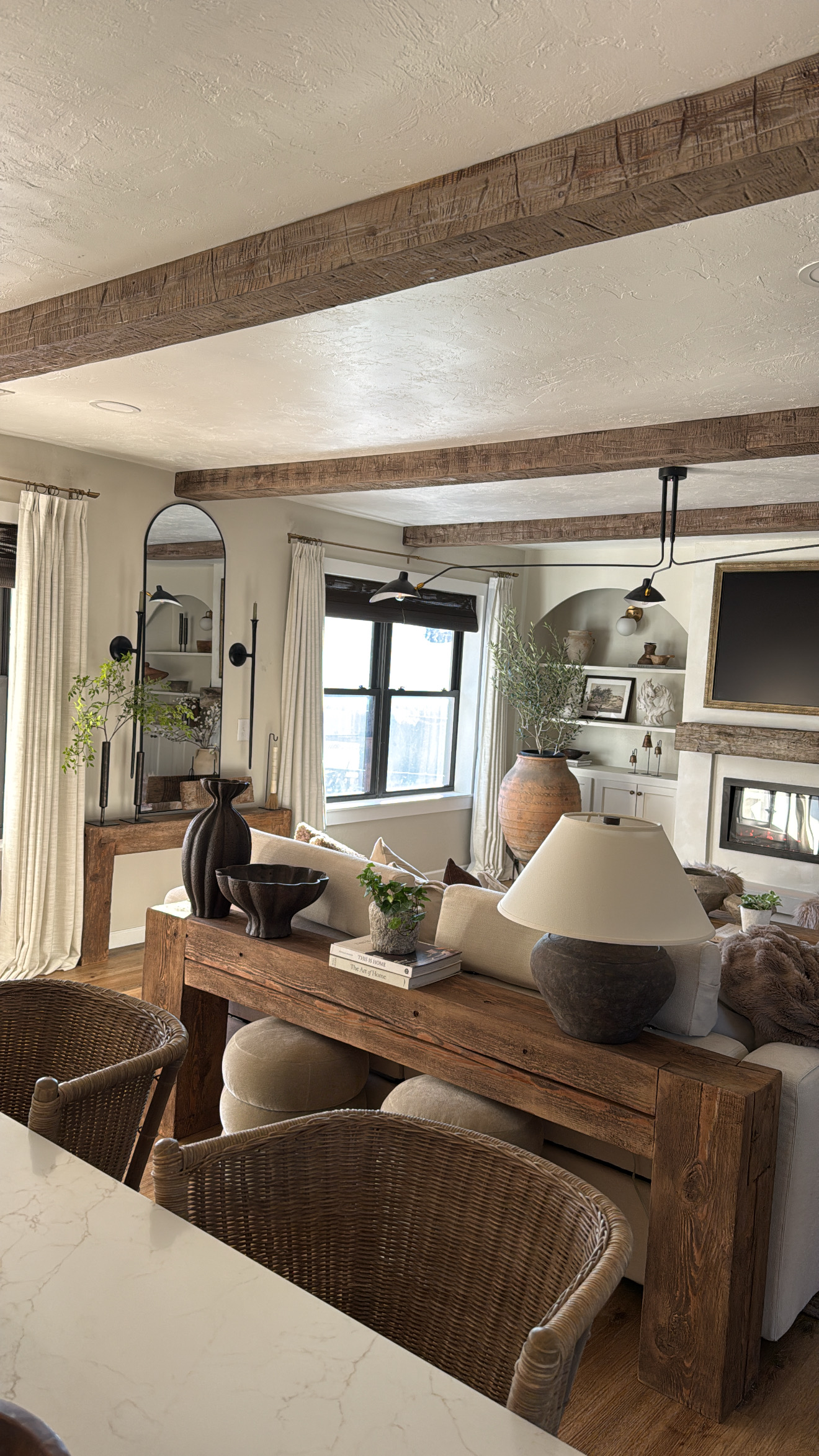 DIY FAUX BEAMS